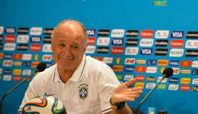 Felipão mantém segredo sobre atuação contra o Chile Scolari não revelou qual será a escalação nem o esquema tático do Brasil Marcello Casal Jr/Agência Brasil