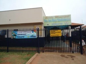 Escola municipal onde foram apreendidos panfletos apócrifos (Foto: Fronteira Agora)