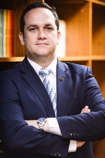 Henrique Sartori, da Seres, explica que o sistema de atendimento é mais proveitoso tanto para as instituições quanto para o serviço público (foto: Mariana Leal/MEC)