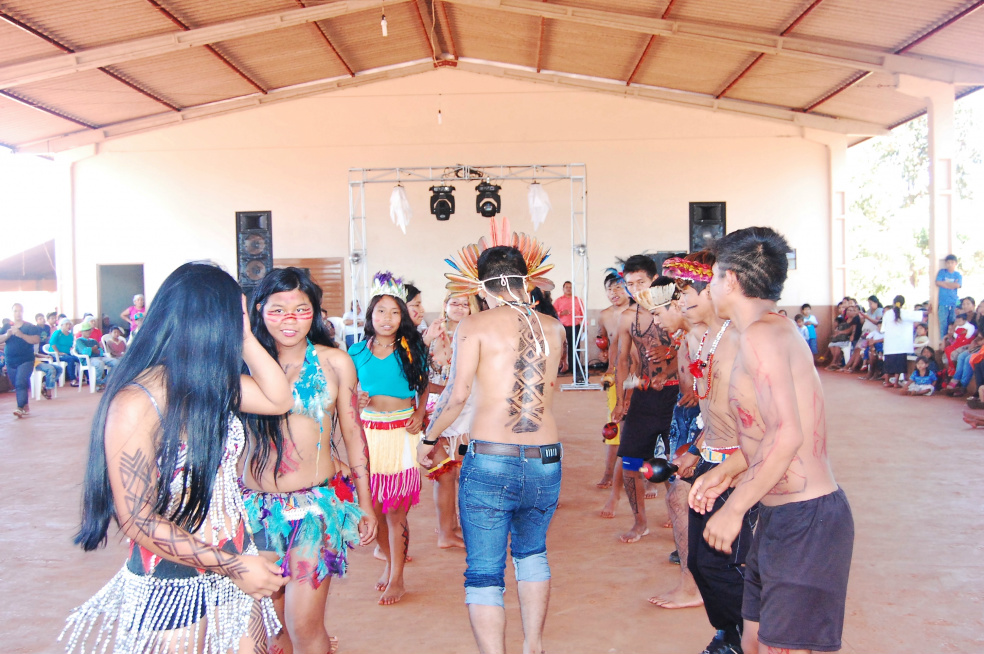 O Jeroky, Guachiré e Guahú, manifestações típicas da cultura Guarani-Kaiowá, foram apresentados durante evento / Foto: Moreira Produções