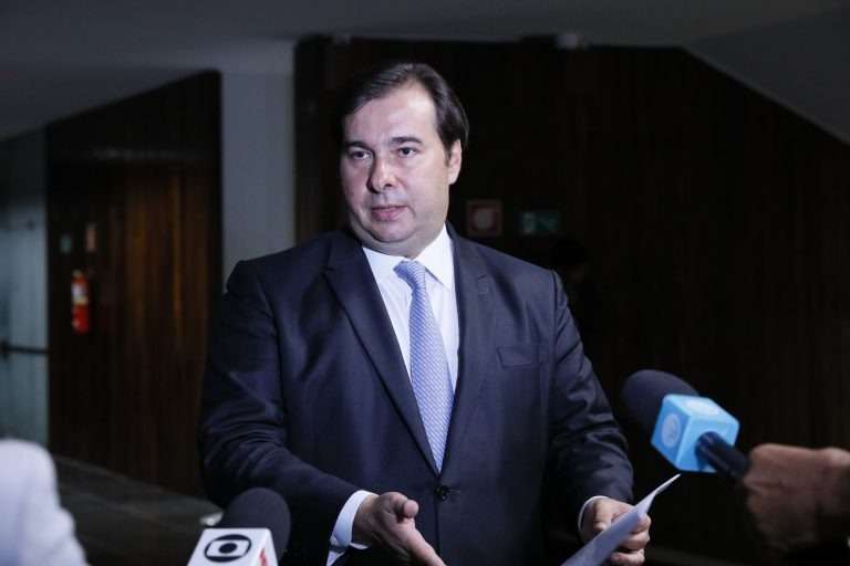 Rodrigo Maia sugeriu que o presidente organizasse uma reunião com chefes dos Poderes e governadores / Foto: Luis Macedo/Câmara dos Deputados