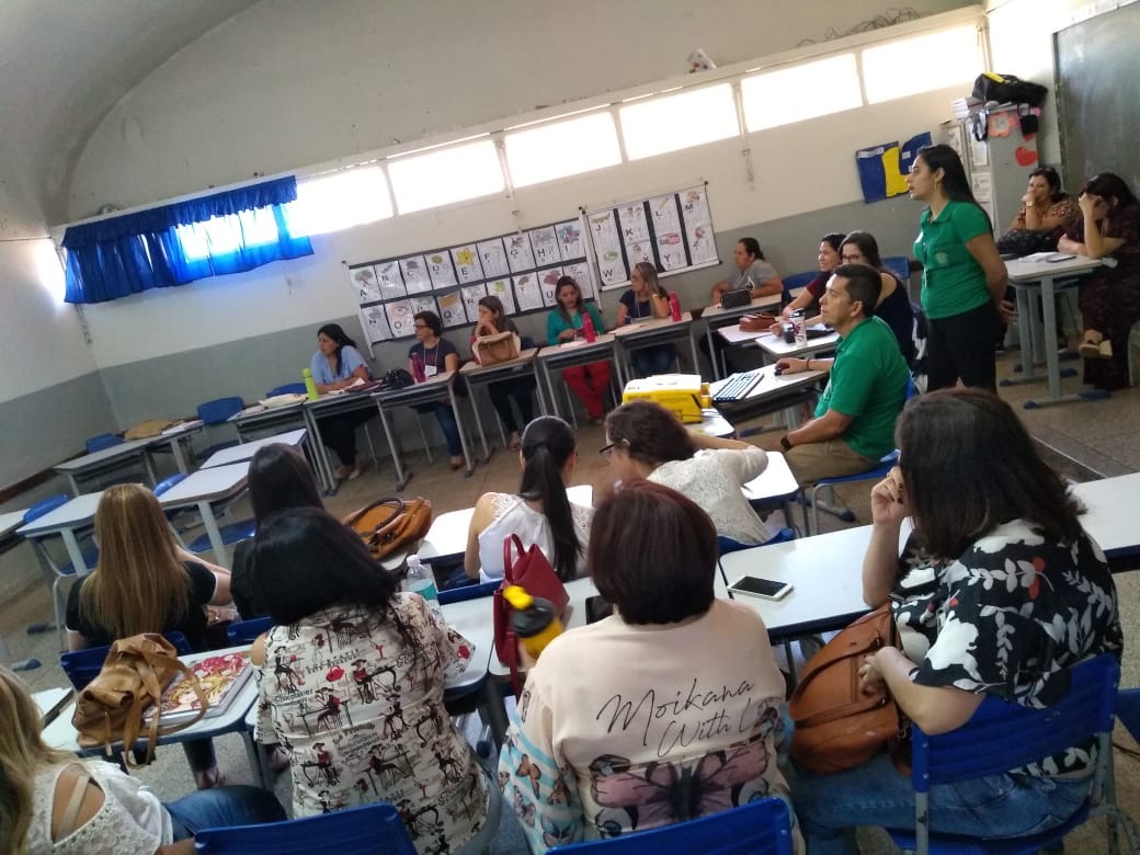 Equipe discutiu a Base Nacional Comum Curricular (BNCC) / Foto: Moreira Produções