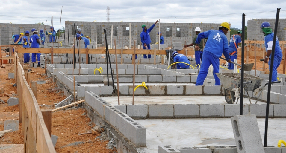 Emprego na construção civil recua pelo 24º mês seguido Foto: Divulgação