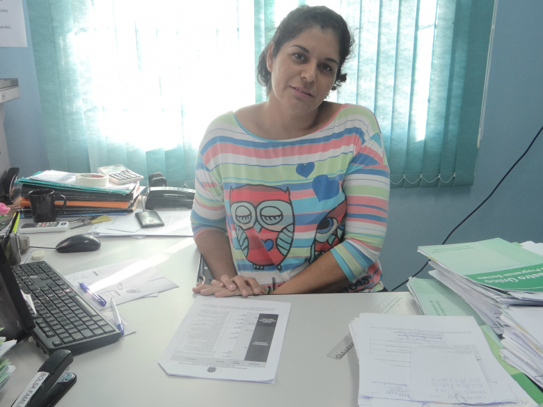 Mais de 500 amambaienses tiveram seu benefício bloqueado ou cancelado Gestora do Cadastro Único e Bolsa Família em Amambai, Marina Aparecida Romeiro Salgueiro / Foto: Moreira Produções