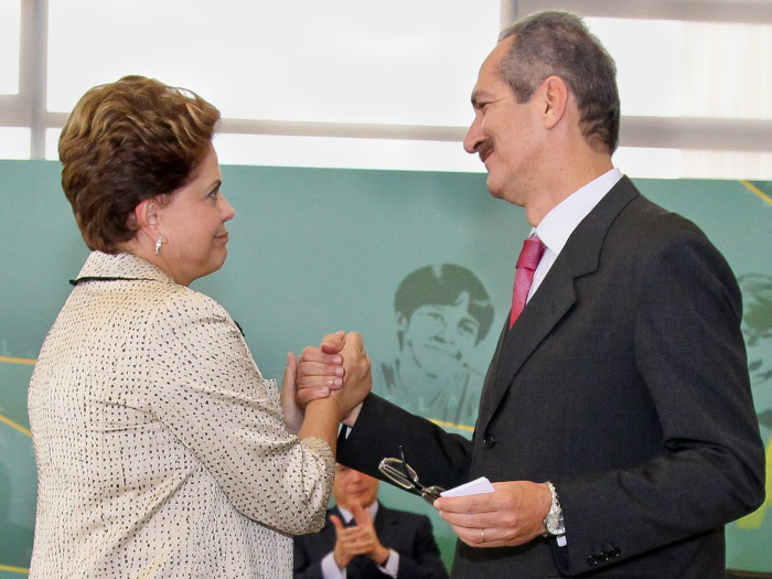 Presidenta Dilma visita sede da Fifa na próxima quinta (23) Presidenta será acompanhada pelo ministro do Esporte, Aldo Rebelo