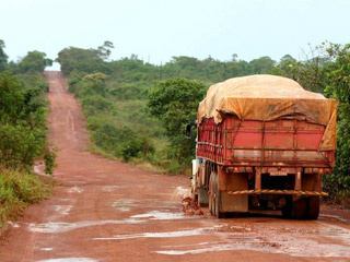 Problemas de transporte podem impedir crescimento do agronegócio Problemas de transporte podem impedir crescimento do agronegócio
