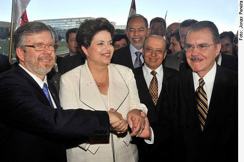 Mais uma chance para a reforma política Mais uma chance para a reforma política