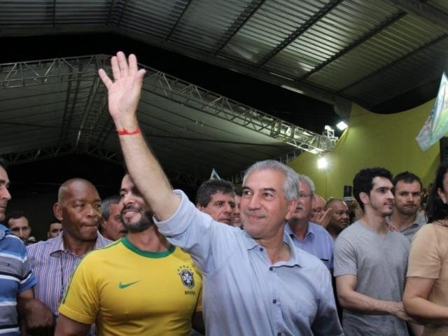 Reinaldo foi reeleito neste domingo com 52,35% dos votos válidos.