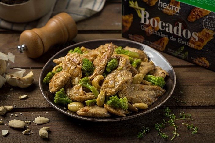 Proteína 100% vegetal de startup é alternativa à carne de frango./Fonte:  Heura 
