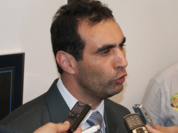 Delegano Galloni passeava no shopping quando flagrou a ação da quadrilha.