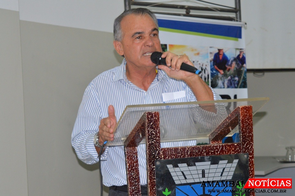 Feirantes querem fortalecimento da Feira do Produtor de Amambai Secretário Municipal de Agricultura, Anilson Prego, durante 1º debate para a implantação do Mercado Municipal em Amambai, realizado na UEMS no dia 25 de novembro de 2017 / Foto: Moreira Produções