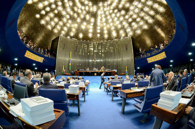 Comissão do impeachment no Senado ouve defesa da presidenta Comissão do impeachment no Senado ouve defesa da presidenta