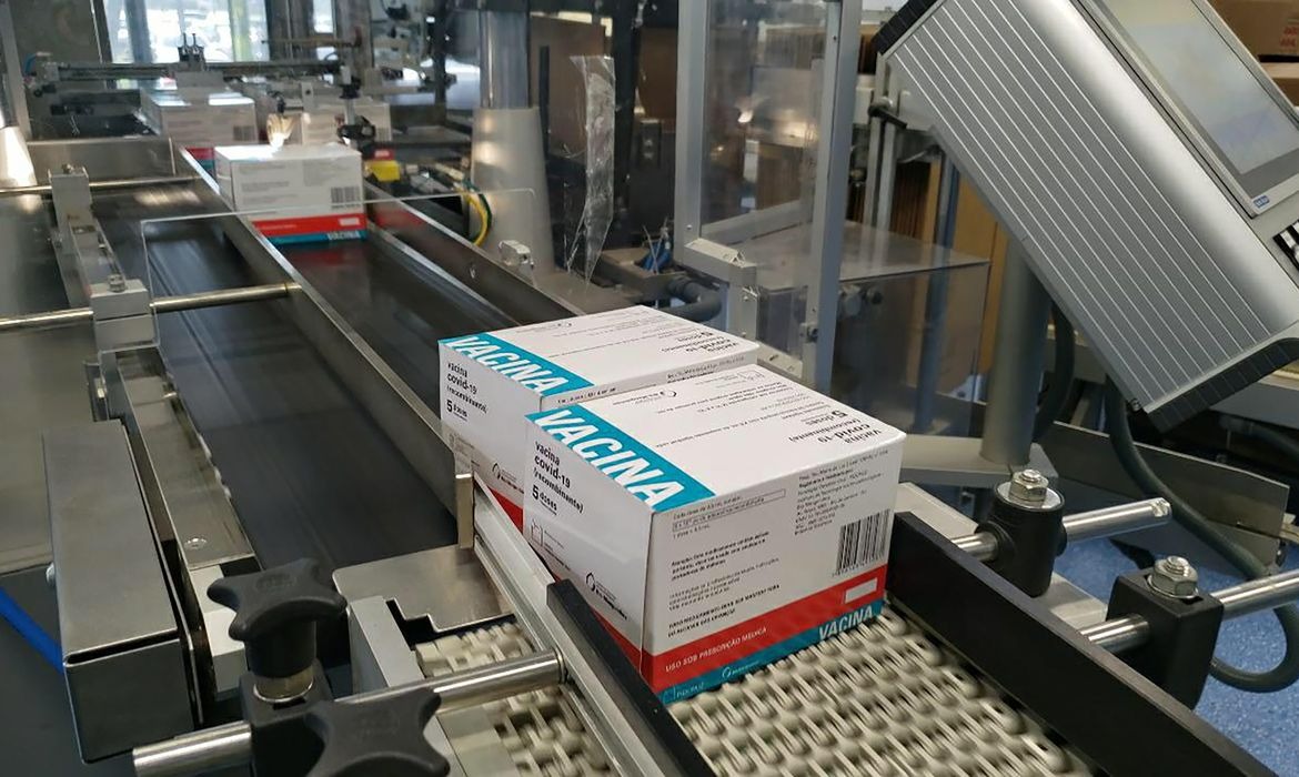 Fiocruz entrega mais 2,1 milhões de doses da vacina de covid-19 Foto: Agência Brasil