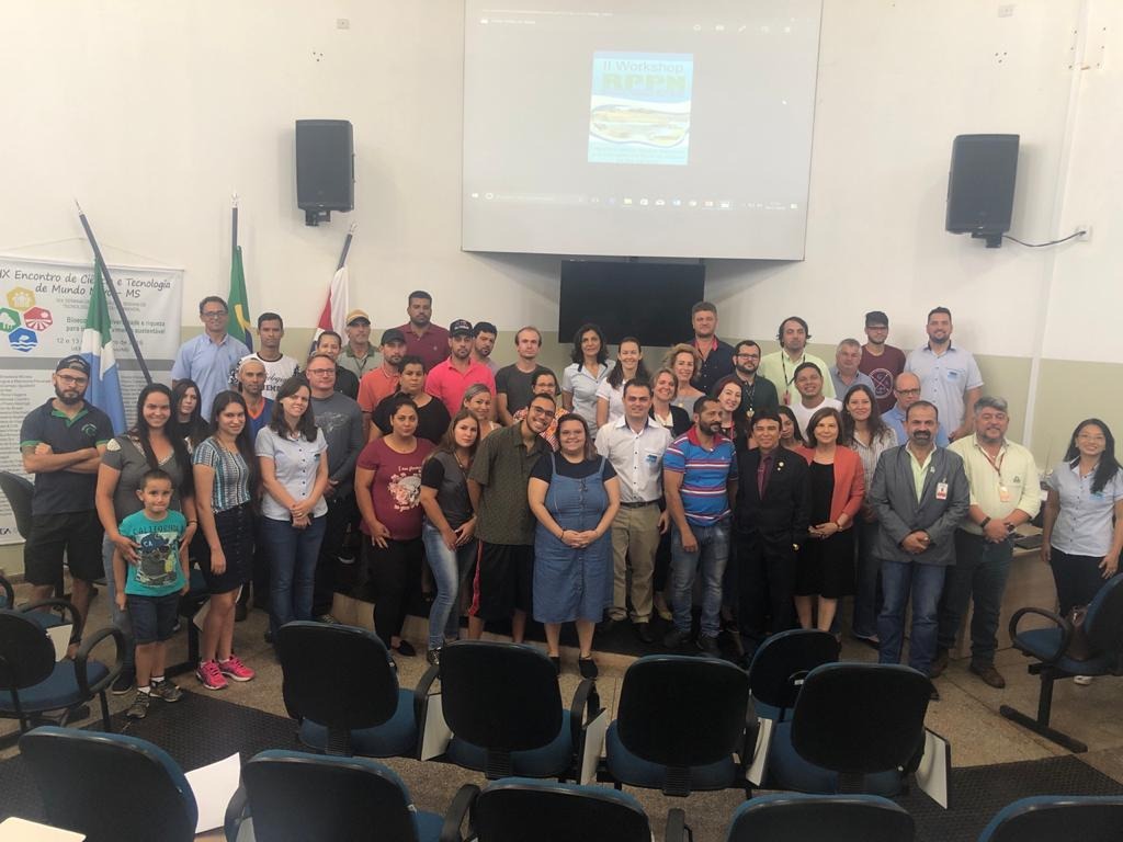 Voluntários da UEMS na Reserva Particular de Patrimônio Natural - RPPN