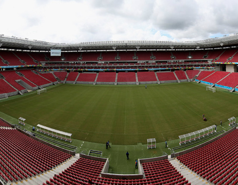 Surpresas da primeira fase, Costa Rica e Grécia se enfrentam na Arena Pernambuco Surpresas da primeira fase, Costa Rica e Grécia se enfrentam na Arena Pernambuco