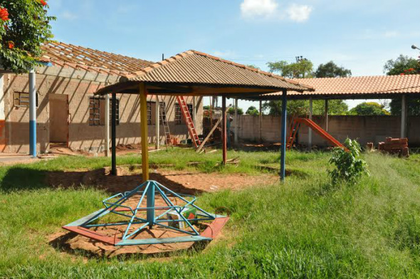 O pátio do CEI durante as obras: espaço foi planejado para melhor aproveitamento da comunidade escolar / Foto: Assessoria