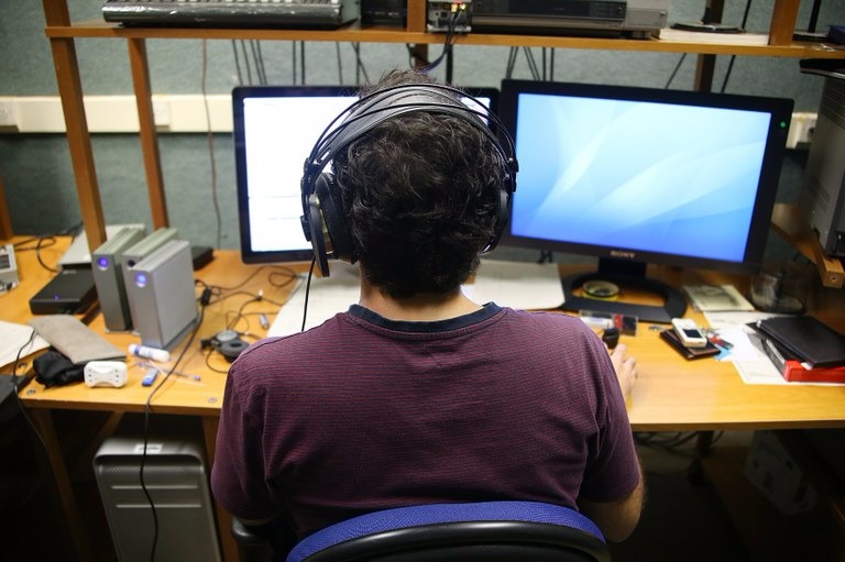 Entre os cursos técnicos oferecidos estão linguagens de programação, banco de dados e websites / Foto: Divulgação 