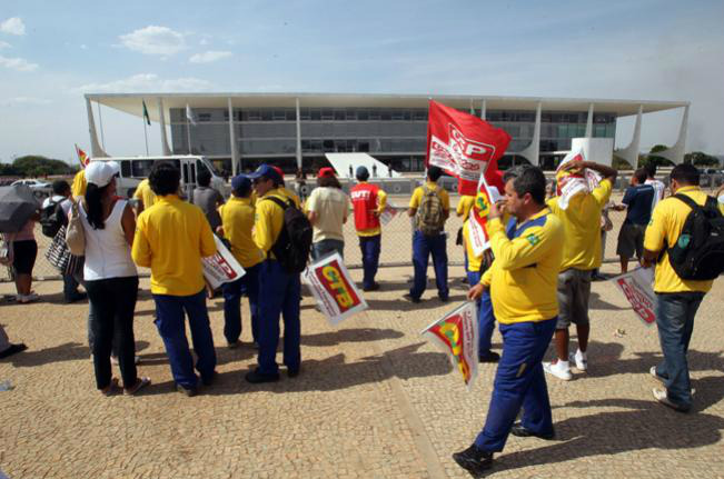 Correios rejeitam contraproposta de trabalhadores Correios rejeitam contraproposta de trabalhadores