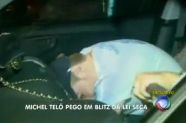 Michel Teló e Thais Fersoza são flagrados pela Lei Seca