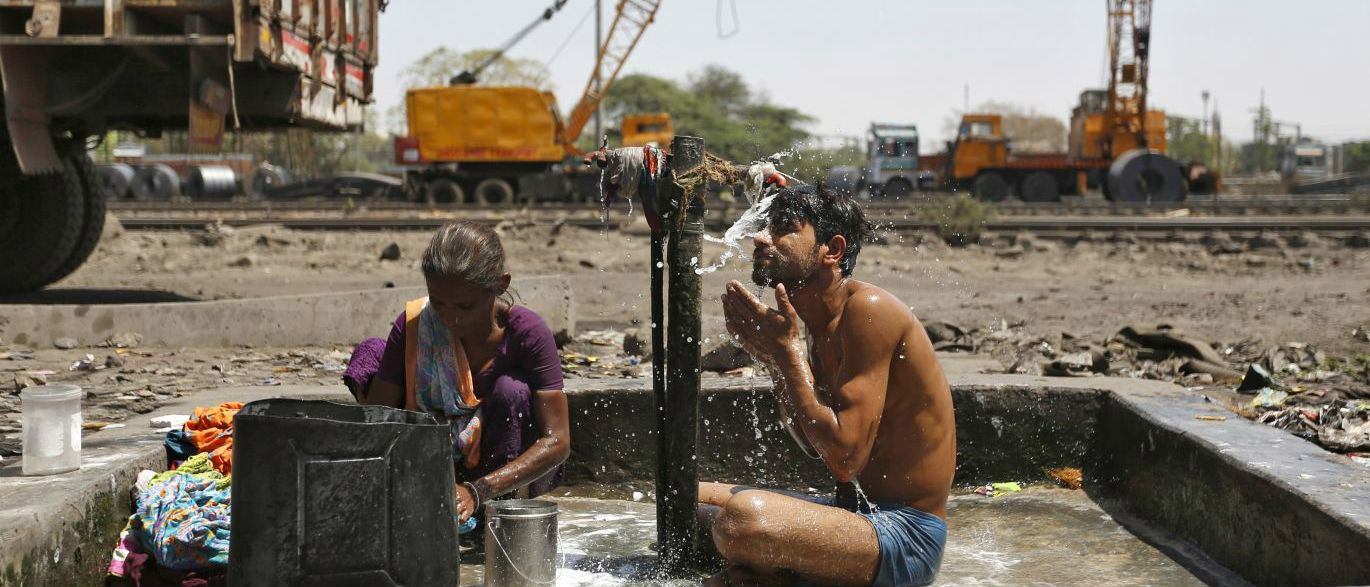 Onda de calor na Índia mata mais de 300 pessoas Onda de calor na Índia mata mais de 300 pessoas