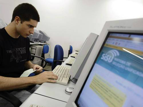 O candidato que não comparecer na data prevista perderá a vaga