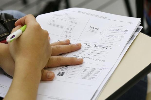 MS tem 9 concursos abertos e salários que podem chegar a R$ 19 mil MS tem 9 concursos abertos e salários que podem chegar a R$ 19 mil