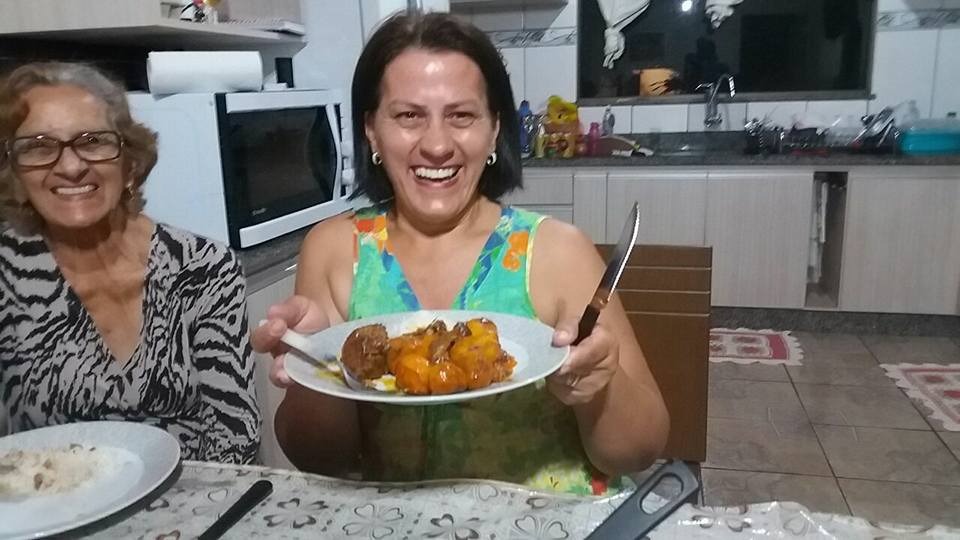 Concurso de causos promove a literatura em Amambai Odete Vieira Melo e sua mãe Laicy Vieira dos Santos.