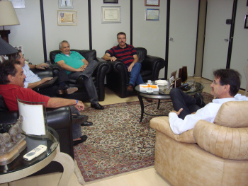 Prefeito de Amambai participa de reunião com executiva do PR Lanzarini durante a reunião com a executiva estadual do PR.