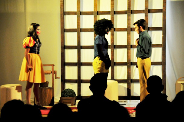 Oficina de teatro em Amambai, revelando talentos e levando cultura à toda a comunidade.
