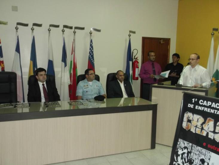 Policiais participam de seminário sobre capacitação para enfrentamento do crack