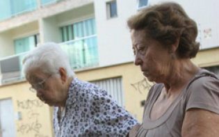 INSS pede prova de vida aos idosos para continuar pagando os benefícios A medida é necessária para que continuem a receber o benefício