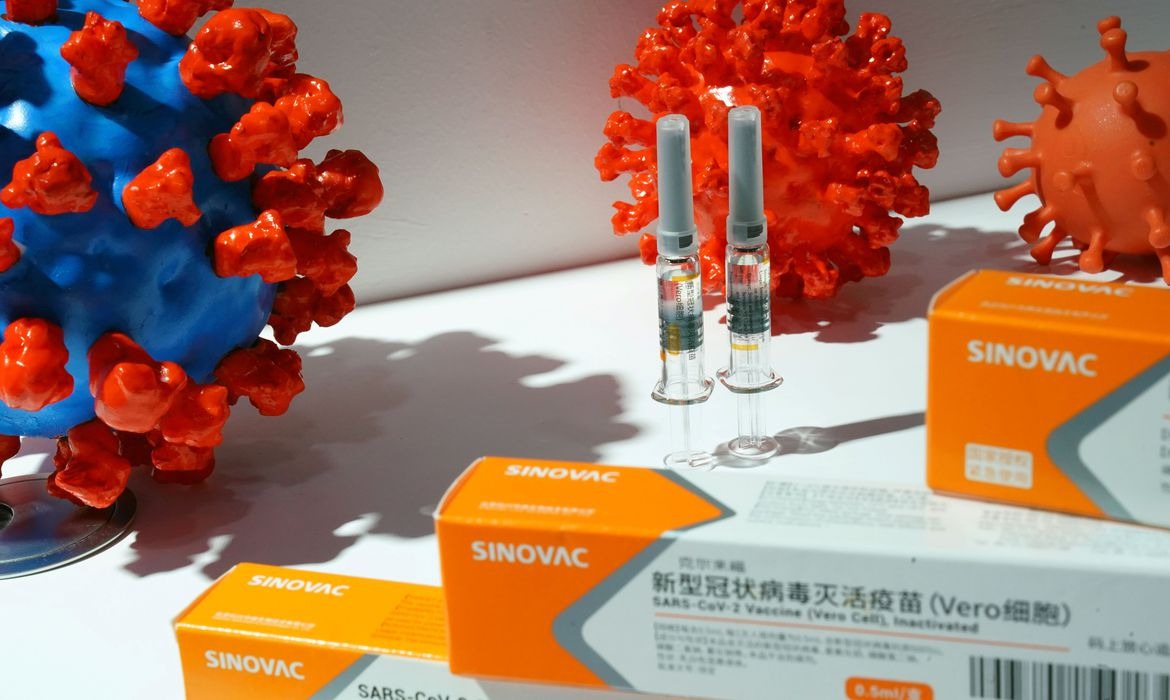 China começa a vacinar crianças de 3 a 11 anos contra covid-19 China começa a vacinar crianças de 3 a 11 anos contra covid-19