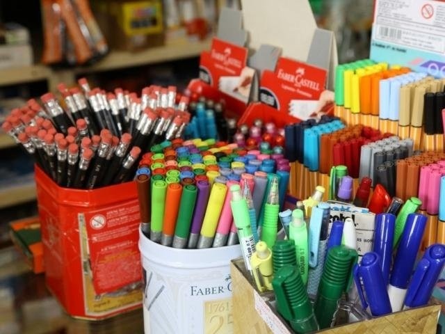 Escolas serão obrigadas a enviar lista de materiais para análise do Procon As escolas particulares de Mato Grosso do Sul deverão enviar as listas de materiais para análise até o dia 29 de novembro (Foto: Divulgação)