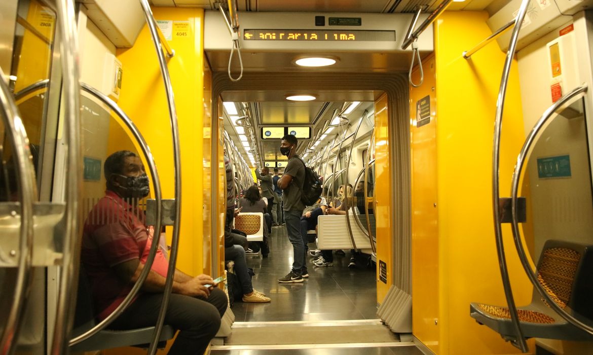 Covid-19: Brasil tem 21,73 milhões de casos e 605,8 mil mortes Foto: Agência Brasil
