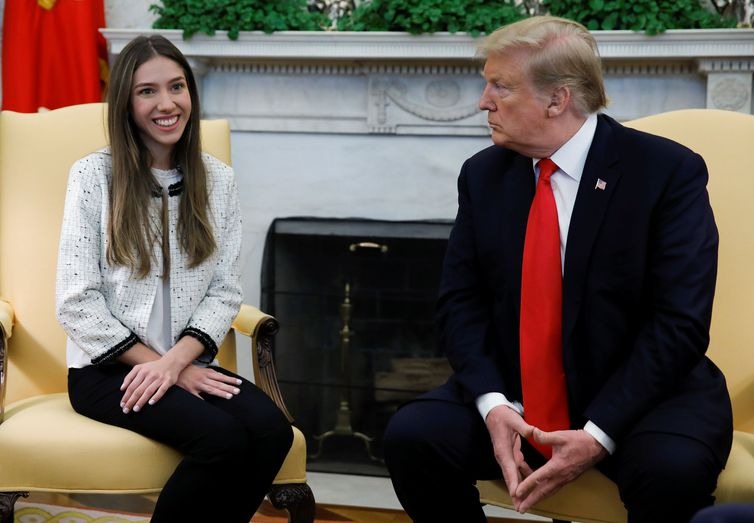 Trump recebe mulher de Guaidó e pede que russos deixem a Venezuela Diante de Fabiana Rosales, mulher de Juan Guaidó, Trump pediu que russos saiam da Venezuela (REUTERS/Carlos Barria / direitos reservados)