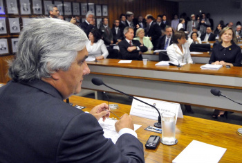 Primeiro compromisso de Delcídio na presidência da CAE foi a sabatina dos nov  os diretores do Banco Central.
