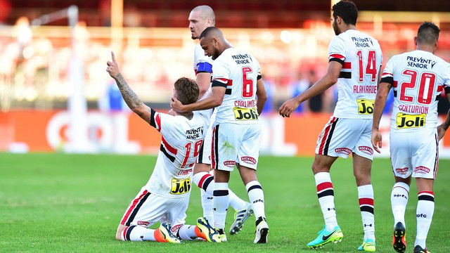 São Paulo vence América-MG no Morumbi, sobe na classificação e afunda adversário São Paulo vence América-MG no Morumbi, sobe na classificação e afunda adversário
