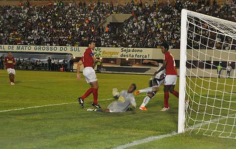 Sem ritmo de jogo, Comercial não demonstrou resistência contra o Vasco