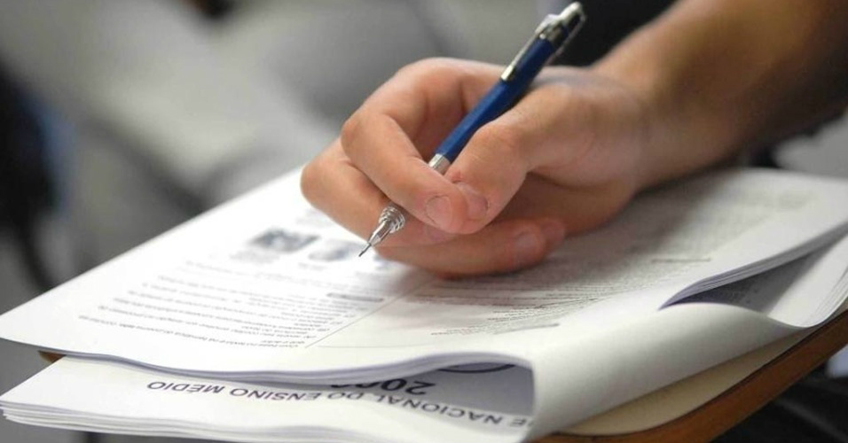 Estudantes têm até as 20h para fazer o simulado do Enem
