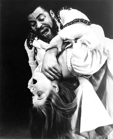 Conheca 6 transtornos com nomes inspirados em personagens da literatura Tragédia com C maiúsculo (New York Shakespeare Festival, 1964 via Theater in Park)