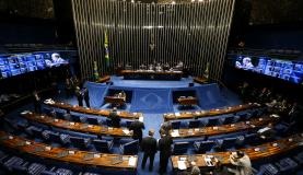 PEC do Foro Privilegiado e outras quatro estão prontas pra votação no Senado Também na pauta para apreciação em primeiro turno está a PEC 77/2015, que trata da prestação de contas para municípios de pequeno porte Marcelo Camargo/Agência Brasil