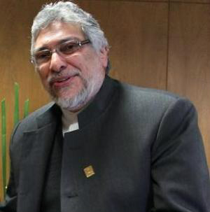 Lugo é eleito líder da coalizão de esquerda do Paraguai