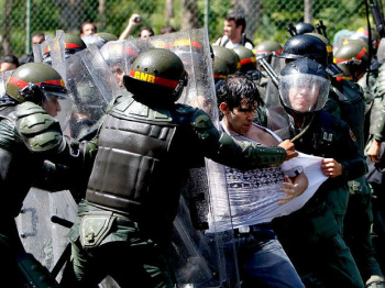 Cinco pessoas morrem por dia em confronto com a polícia no Brasil, diz ONG