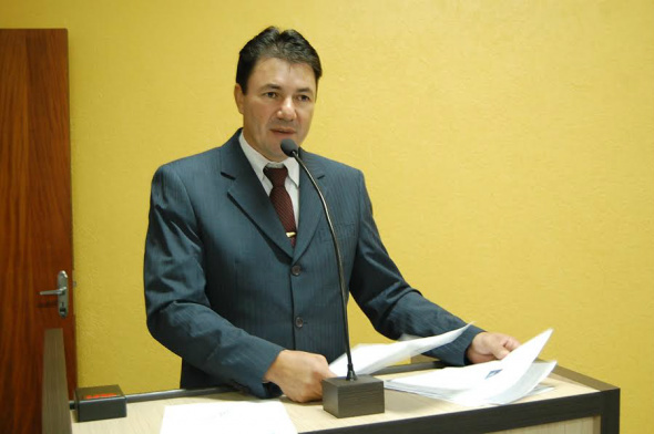 Jaime Bambil busca recursos para a saúde pública em Amambai Vereador atua em defesa da saúde em Amambai e busca recursos para a melhoria do setor. / Foto: Assessoria