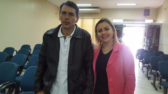 Vereadora Janete requer doação de terreno para empresa de Amambai E/D: empresário Jorgelino Martins Rodrigues e a vereadora Janete Córdoba / Foto: Divulgação