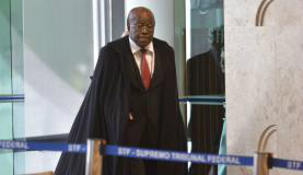 Joaquim Barbosa diz que deixa Supremo com "alma leve" O ministro Joaquim Barbosa Arquivo/Agência Brasil