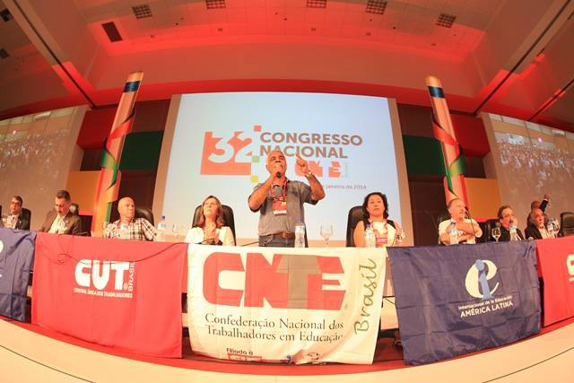 Em Congresso, CNTE convoca greve nacional dos trabalhadores em Educação