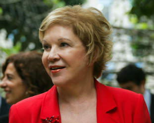  A ministra Marta Suplicy estará presente no lançamento do Brasil de Todas as Telas com a presidenta Dilma Rousseff e o diretor-presidente da Ancine, Manoel Rangel, no Palácio do Planalto.