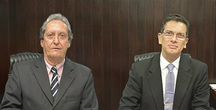 Desembargadores tomam posse como membros substitutos do TRE-MS Desembargadores tomam posse como membros substitutos do TRE-MS