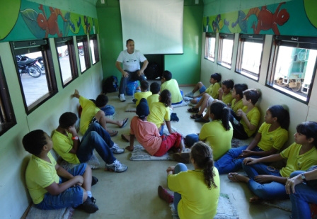 Estudantes do ensino fundamental recebem projeto de meio ambiente em Corumbá Estudantes do ensino fundamental recebem projeto de meio ambiente em Corumbá